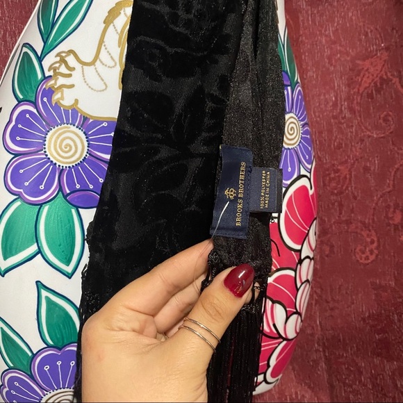 Brooks Brothers Black Velvet Floral Fringe Scarf - Picture 2 of 3